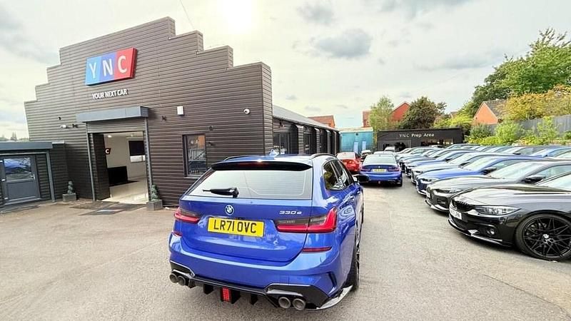 Blue Used 2021 BMW 330e M Sport Estate | £21,991 (Fair price) - Image 1/4