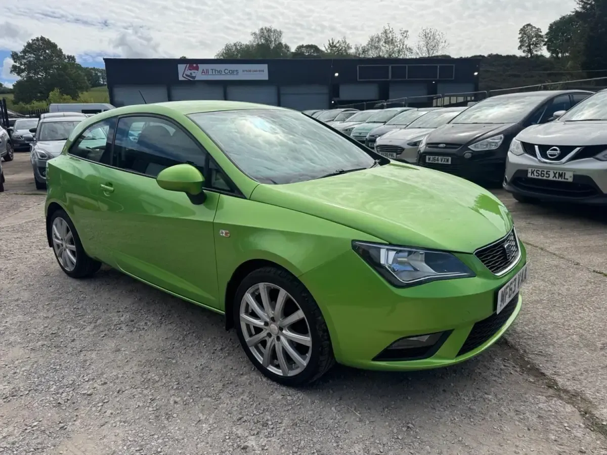 Używany Seat Ibiza 85 KM (62 kW) 2013 Zielony Hatchback
