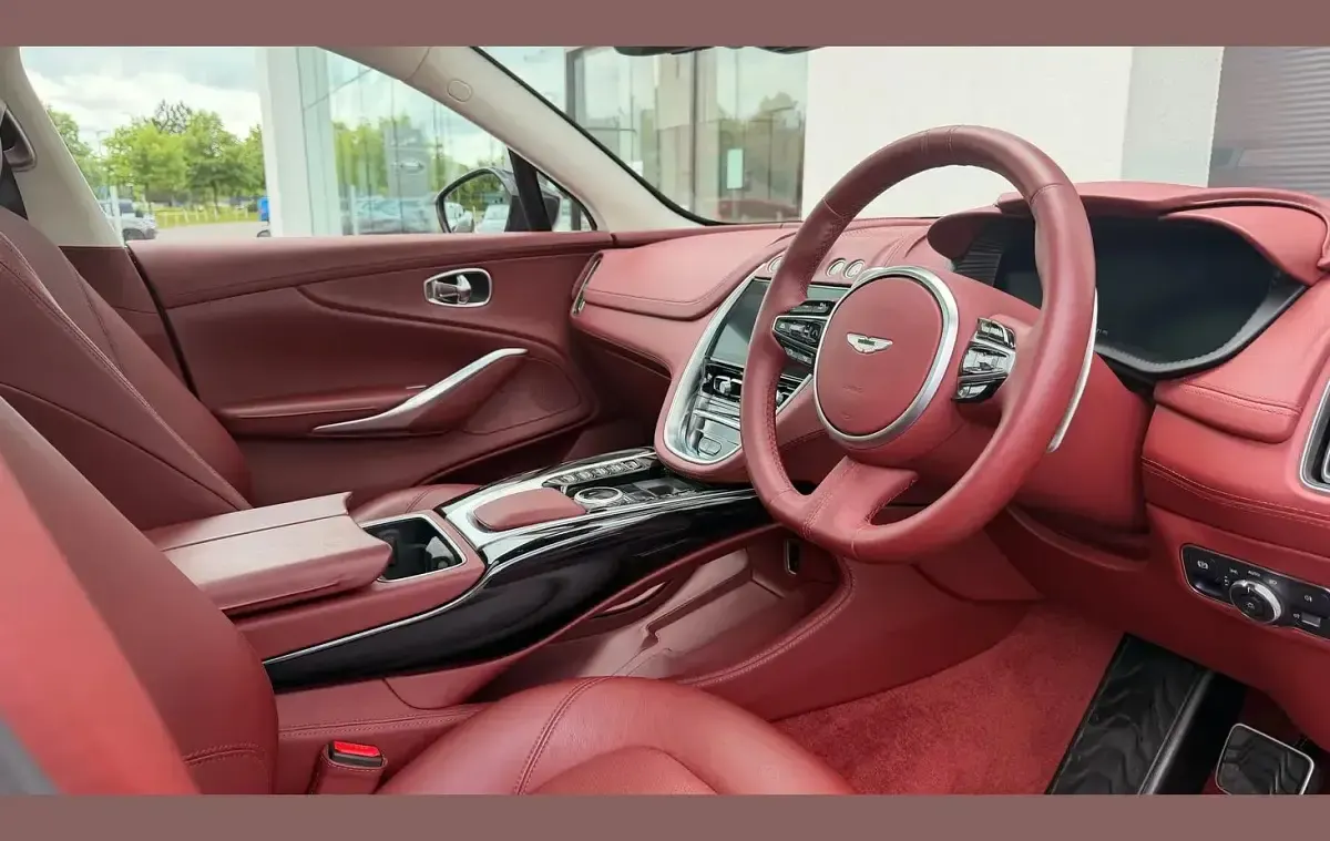 Used Aston Martin DBX 550 HP (404 kW) 2020 Blue SUV