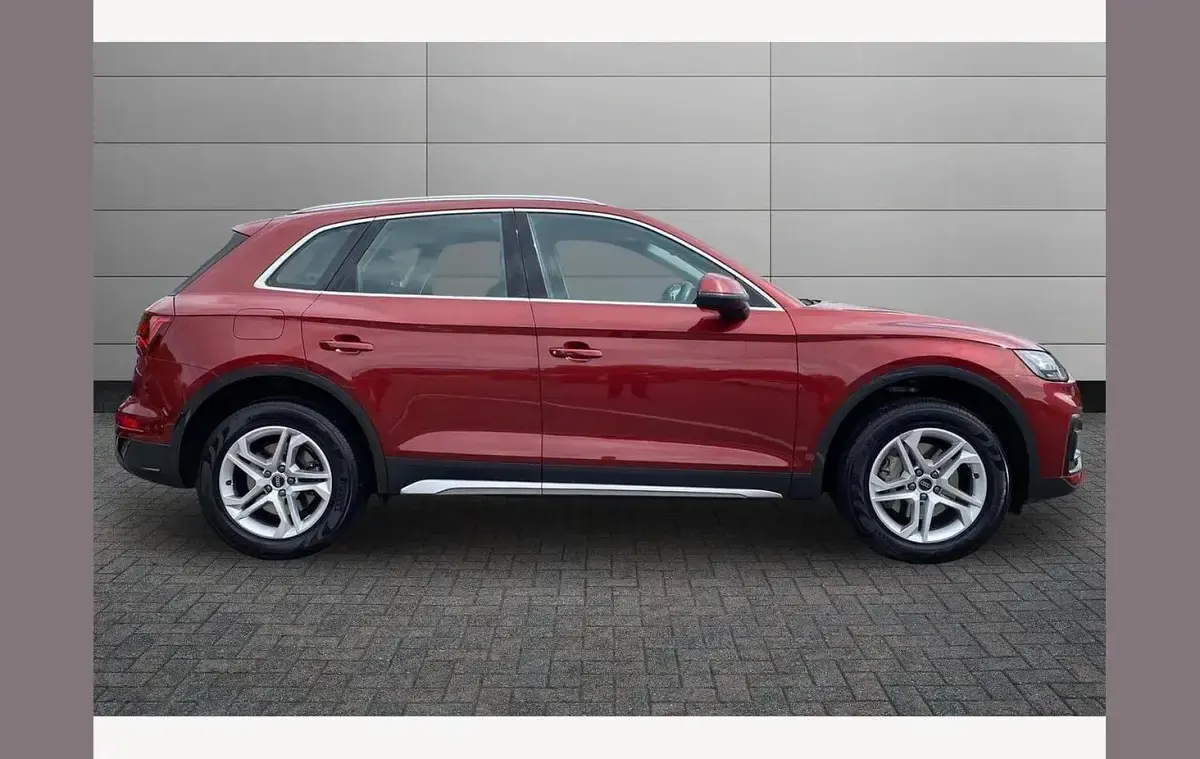 Used Audi Q5 Sport 204 HP (150 kW) 2023 Red SUV