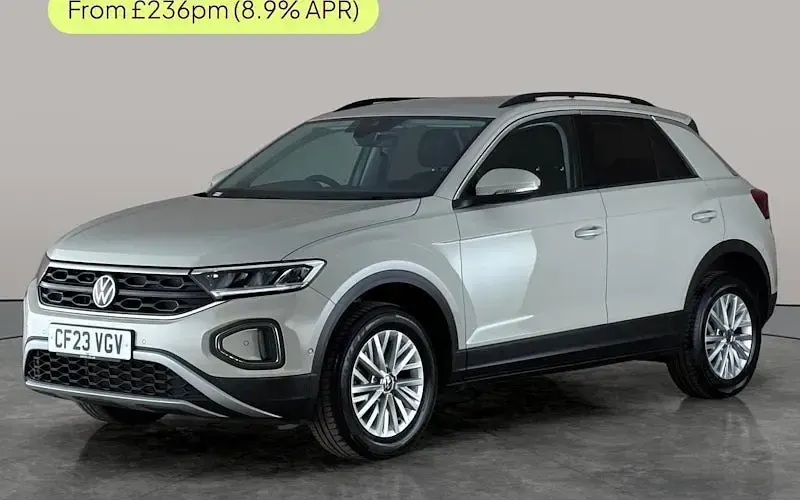 Used VW T-Roc Life 110 HP (80 kW) 2023 SUV