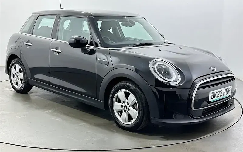 Used Mini Cooper Classic 136 HP (100 kW) 2022 Hatchback