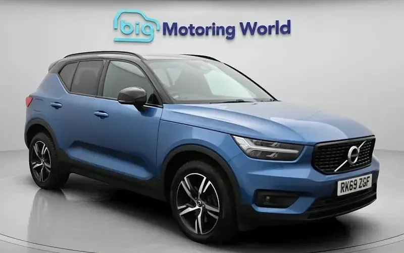 Used Volvo XC40 R-Design 190 HP (139 kW) 2019 SUV