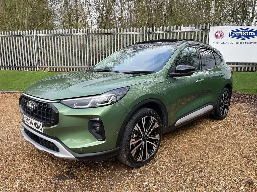 Used Ford Kuga Active 243 HP (178 kW) 2024 Green SUV