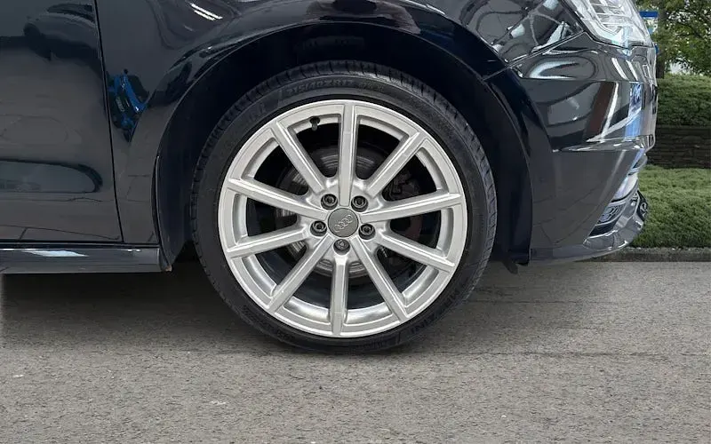 Used Audi A1 Sportback S-Line 125 HP (91 kW) 2018 Black Hatchback