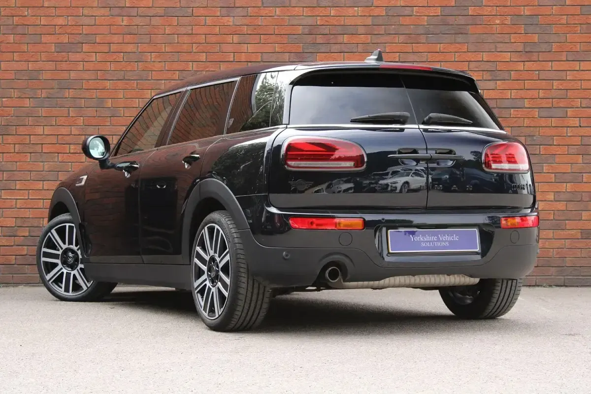 Used Mini Cooper Clubman Exclusive 2022 Blue/black Estate