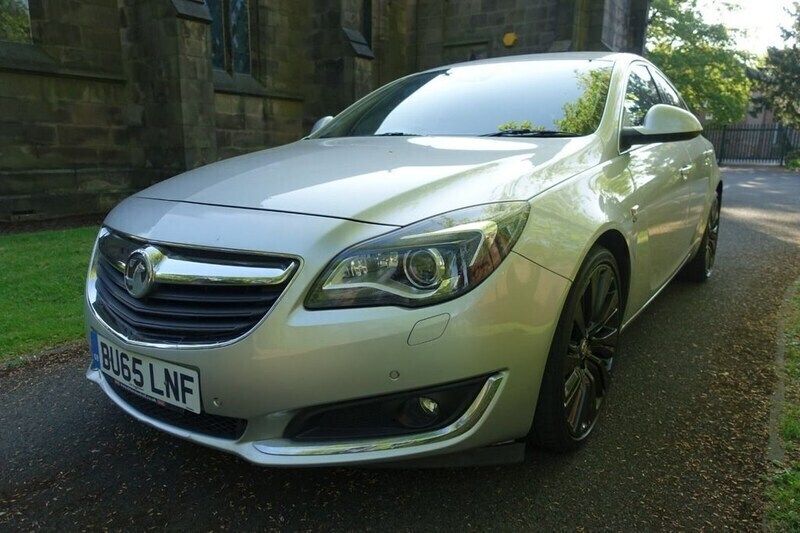 Silver Used 2015 Vauxhall Insignia Elite Hatchback | £6,495 (Fair price) - Image 1/4