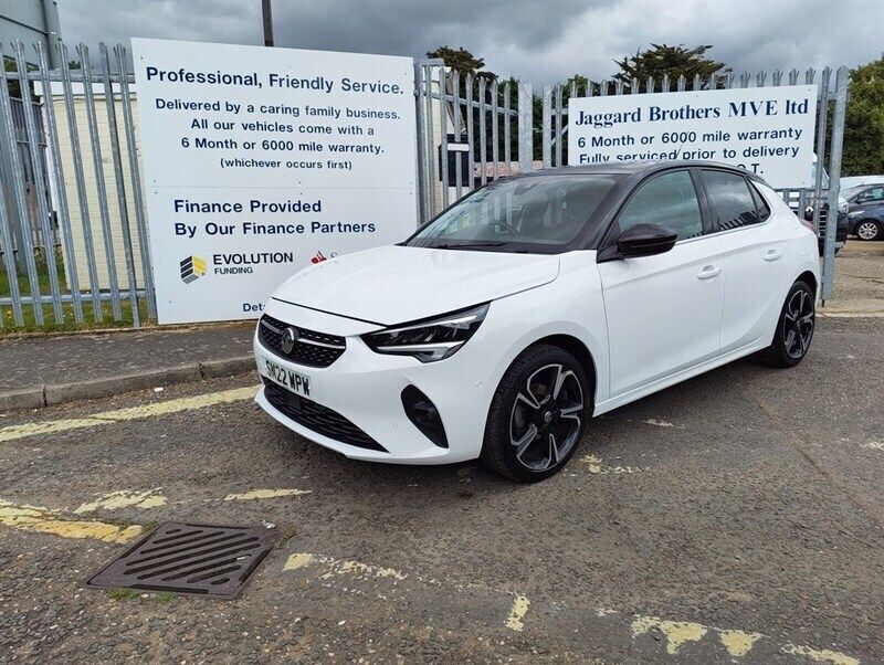 White Used 2022 Vauxhall Corsa Edition Hatchback | £11,995 (Fair price) - Image 1/4