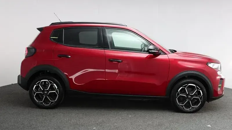 Used Citroën e-C3 100 kW (136 HP) 2024 Elixir red Hatchback