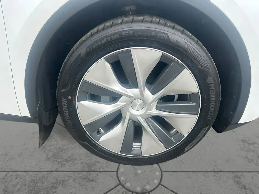 Used Tesla Model Y RWD 219 kW (299 HP) 2024 SUV