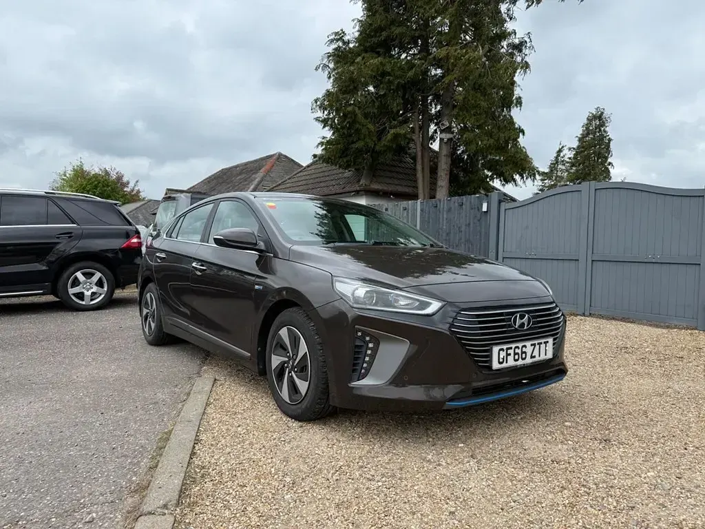 Used Hyundai Ioniq Premium SE 141 HP (103 kW) 2016 Brown Hatchback