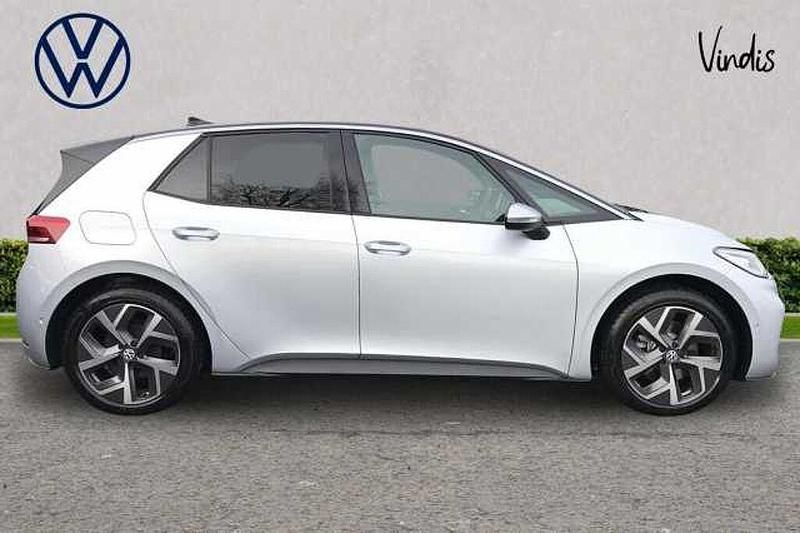 Used VW ID.3 Pro 150 kW (204 HP) 2025 Silver Hatchback