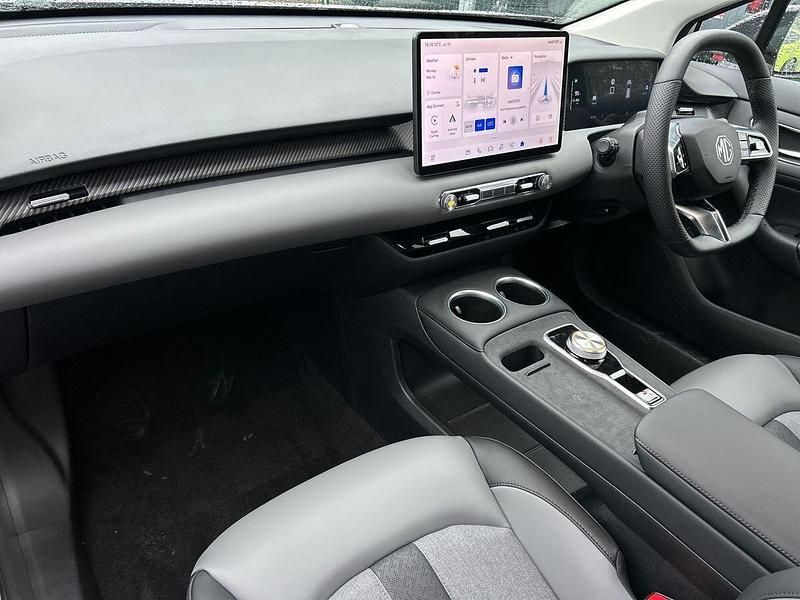 New MG MG4 EV 63 kW (87 HP) 2026 Silver Hatchback