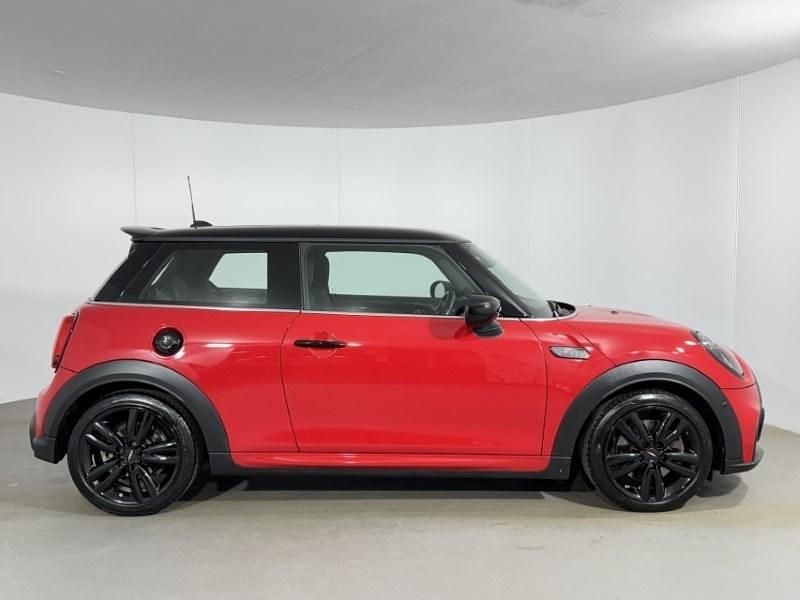 Używany Mini Cooper S Hatch 176 KM (129 kW) 2024 Czerwony Hatchback