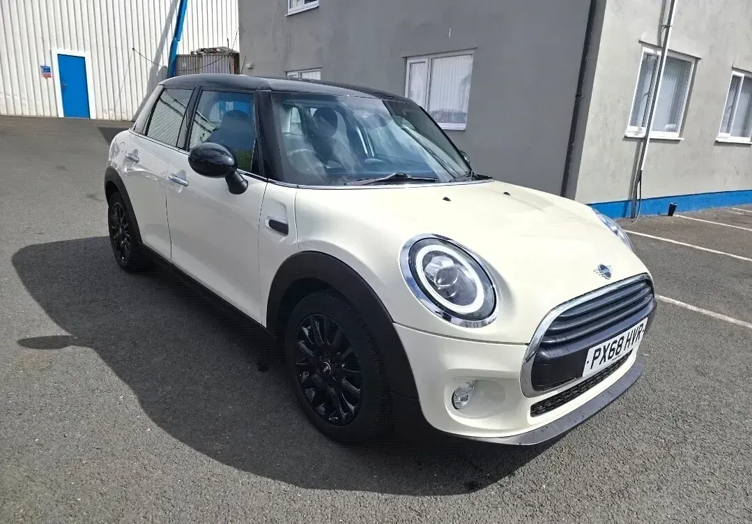 Used Mini Cooper Hatch 136 HP (100 kW) 2019 White Hatchback