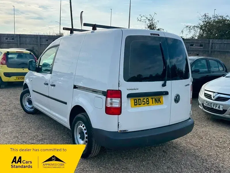 Used VW Caddy 104 HP (76 kW) 2008 White MPV