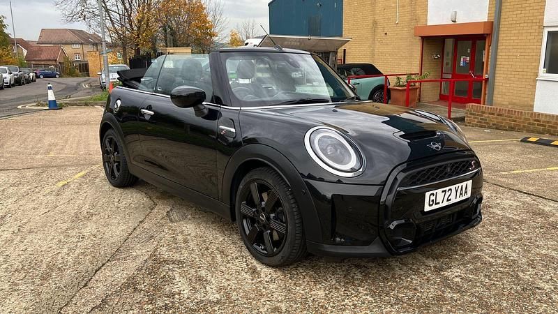 Black Used 2022 Mini Cooper S Classic Hatchback | £20,295 (Fair price) - Image 1/3