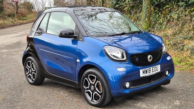 Black Used 2018 Smart ForTwo Electric Drive Premium Cabriolet | £9,495 (Good price) - Image 1/4