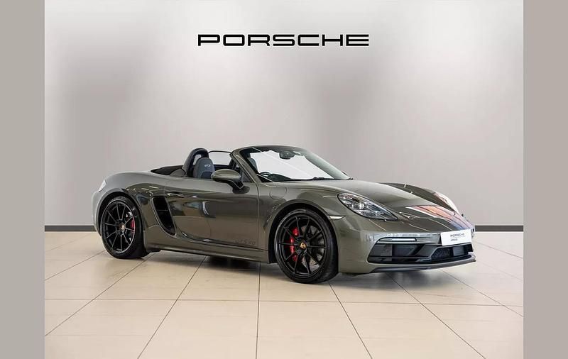 Green Used 2023 Porsche Boxster Cabriolet | £74,990 (Fair price) - Image 1/4