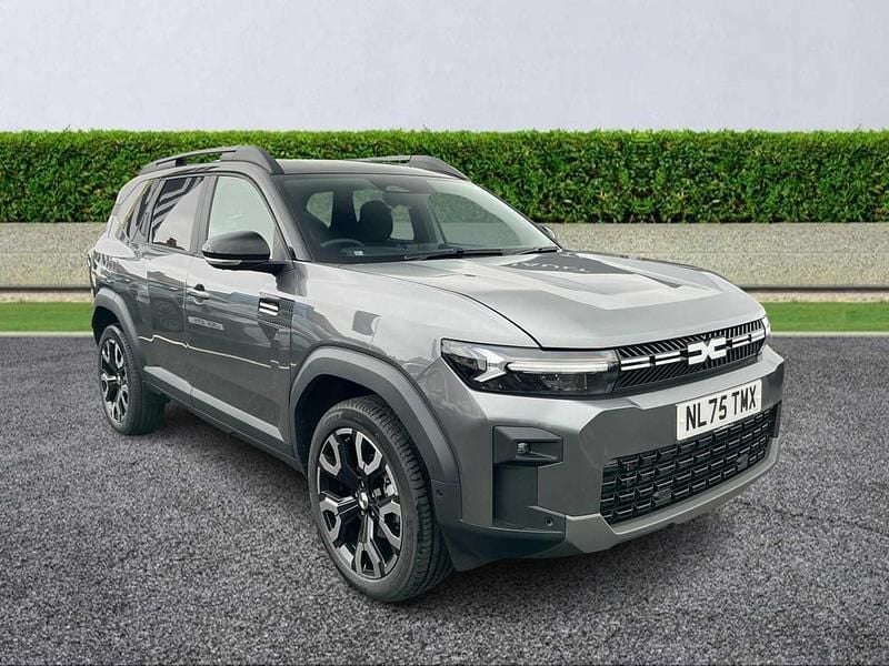 Grey New 2025 Dacia Bigster Journey SUV | £30,999 (A bit pricey) - Image 1/4