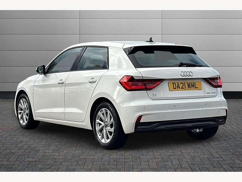 Used Audi A1 Sport 95 HP (69 kW) 2021 White SUV