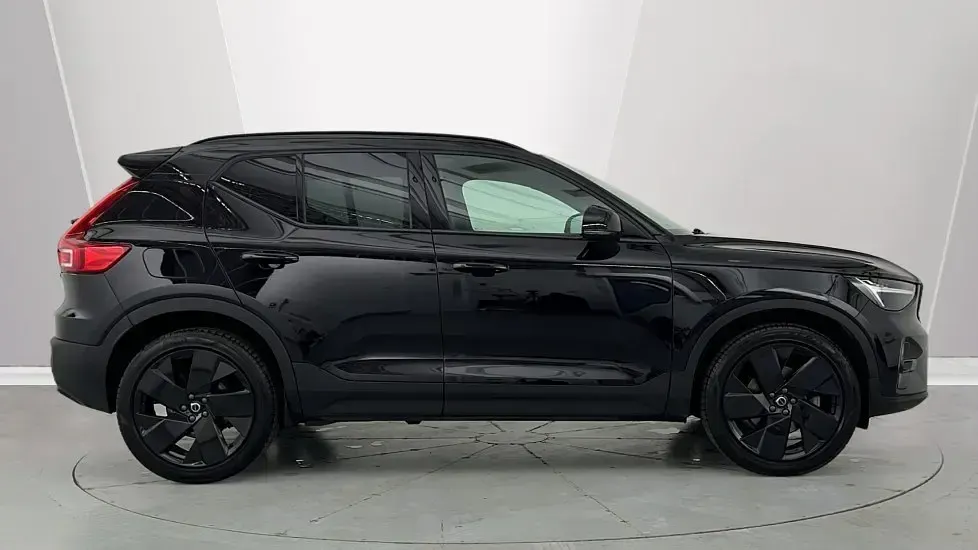 Usado Volvo XC40 Plus 2025 Negro SUV