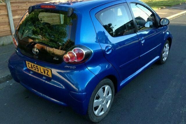 Used Toyota Aygo 67 HP (49 kW) 2010 Hatchback