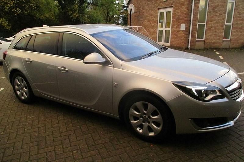 Silver Used 2016 Vauxhall Insignia Elite Estate | £6,391 (Fair price) - Image 1/1