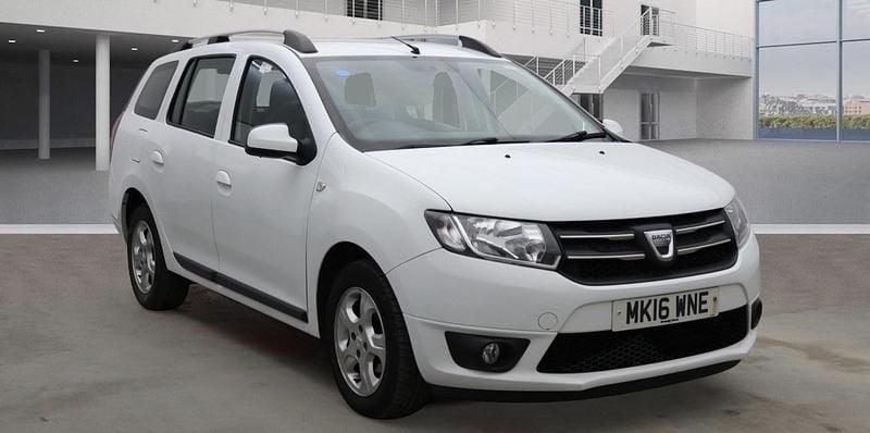 Used Dacia Logan MCV Lauréate 2016 White Estate