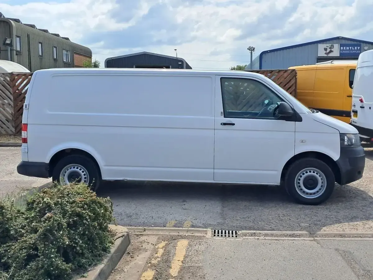 Begagnad VW Transporter Startline 2014 Vit Van