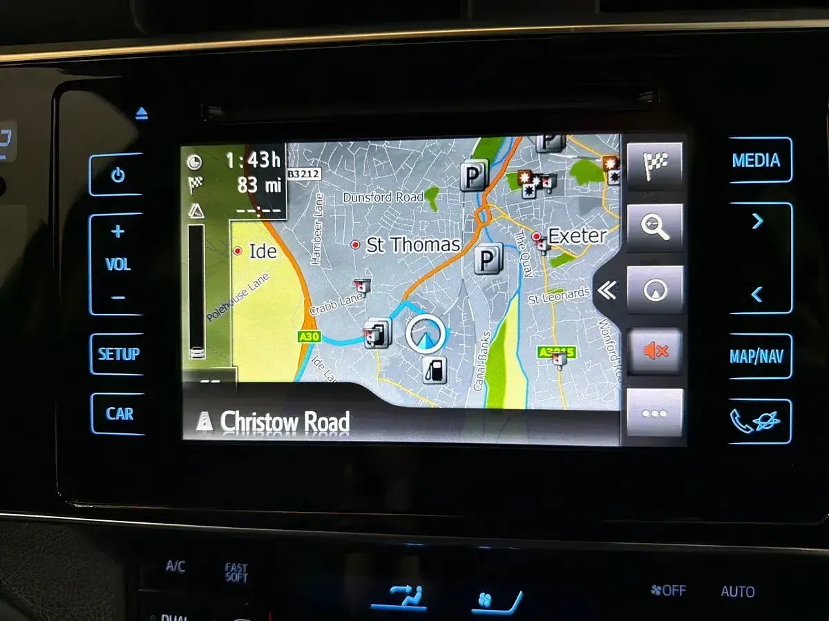 Used Toyota Auris Hybrid 2018 Blue Estate