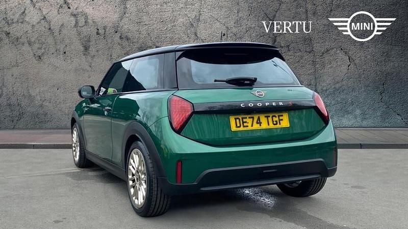 Usado Mini Cooper S Hatch 201 CV (147 kW) 2024 Verde Utilitario