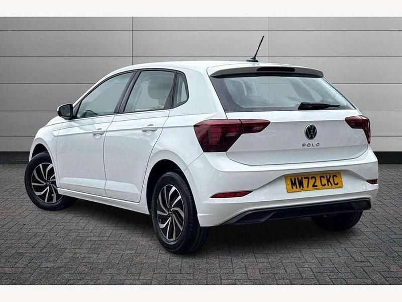 Used VW Polo Life 95 HP (69 kW) 2022 White Hatchback