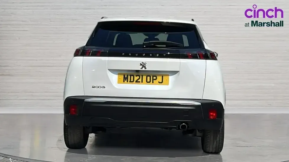 Used Peugeot 2008 Allure Premium 110 HP (80 kW) 2021 White SUV