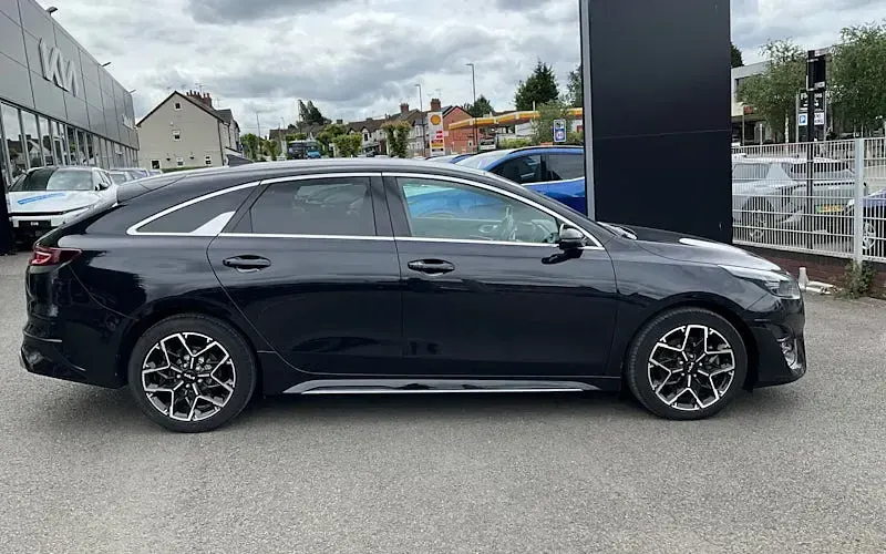 Used Kia ProCeed GT-Line 159 HP (116 kW) 2023 Black Estate
