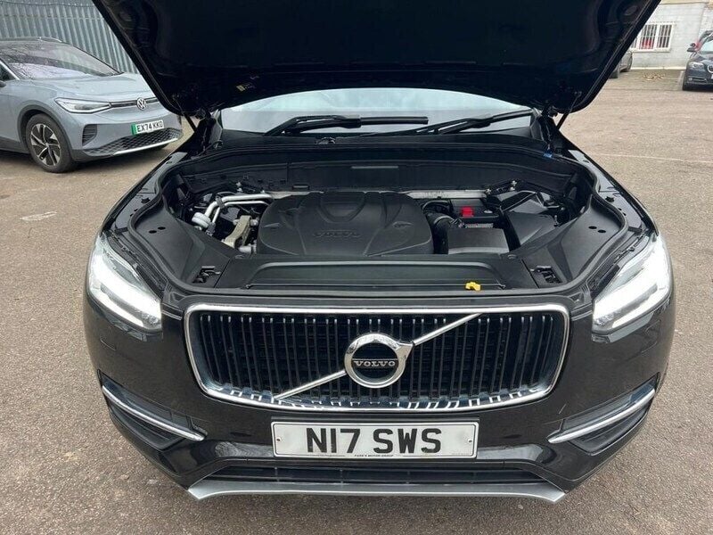 Black Used 2017 Volvo XC90 Momentum SUV | £21,995 (Fair price) - Image 1/4