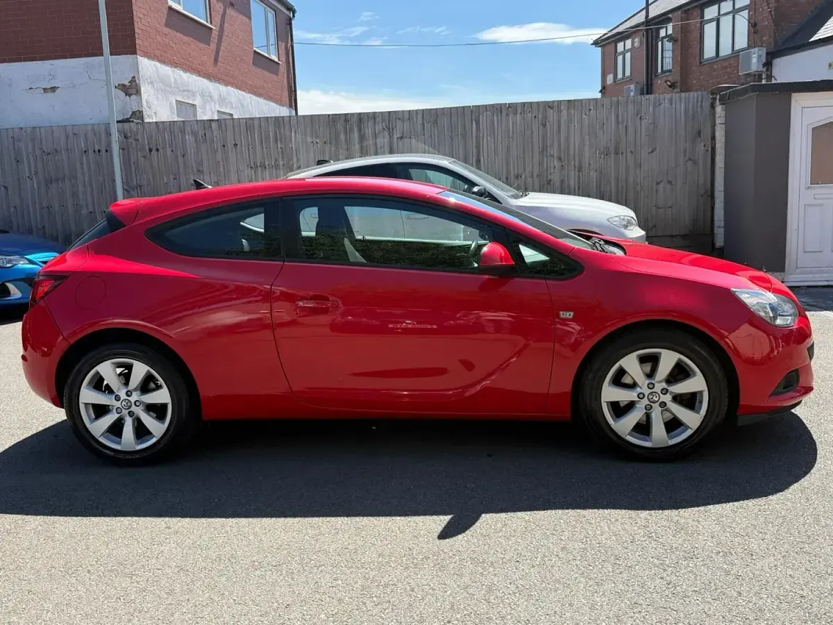 Used Vauxhall Astra GTC Sport 2014 Red Hatchback