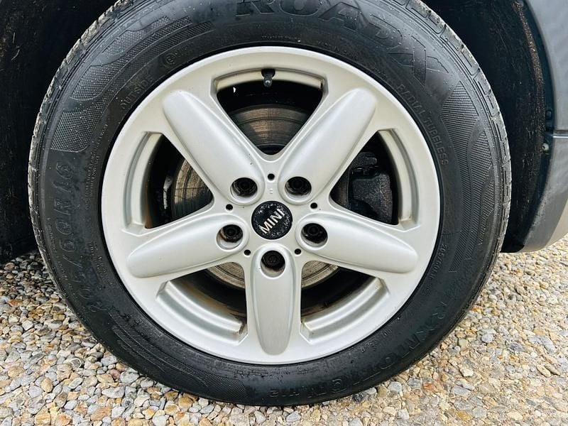 Used Mini Cooper D 2011 White Hatchback