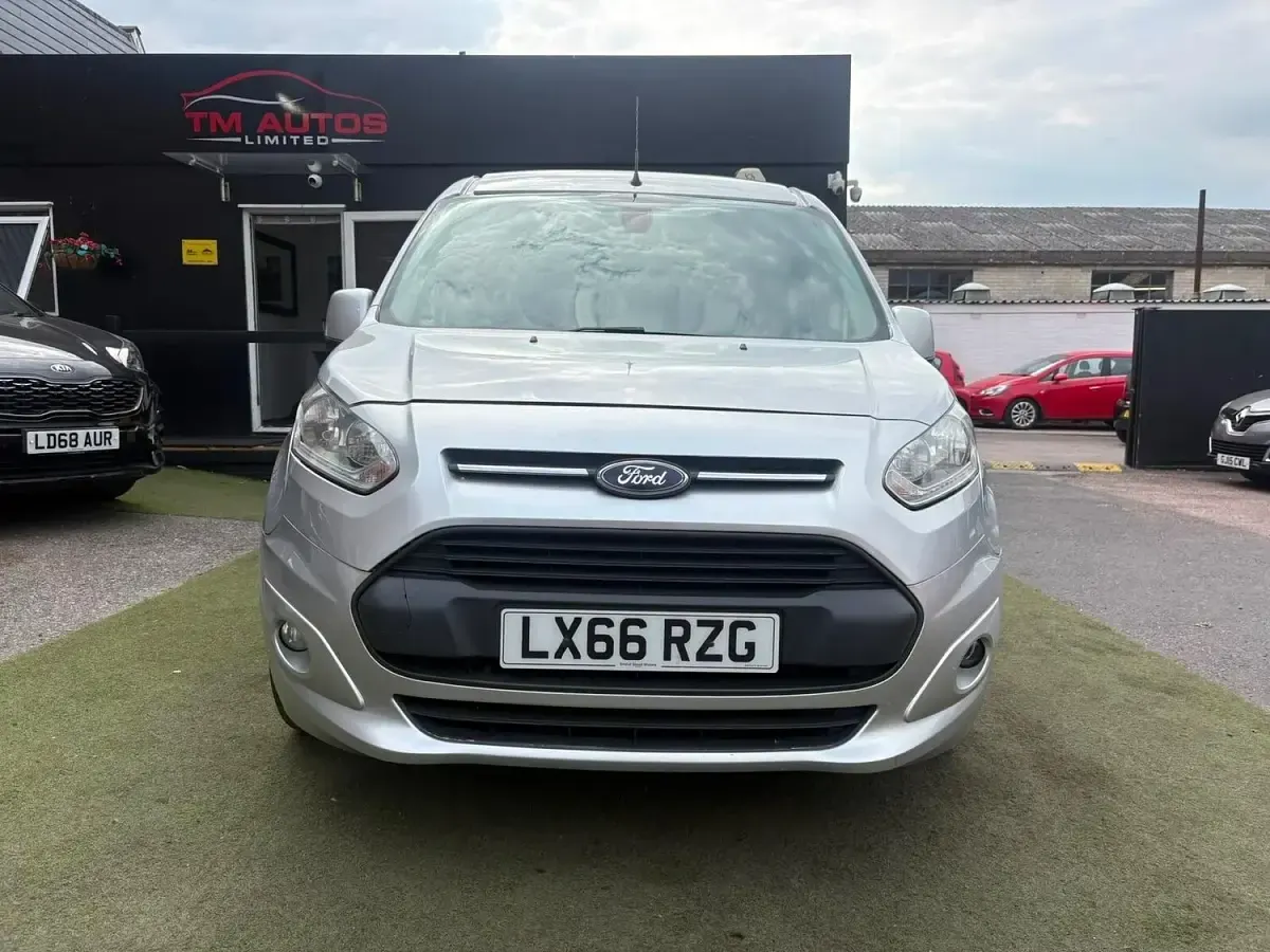 Used Ford Transit Connect Limited 2016 Silver MPV