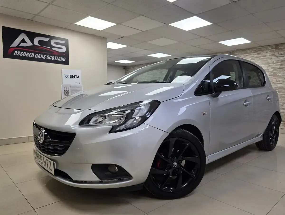 Used Vauxhall Corsa SRi 90 HP (66 kW) 2018 Multicolour Hatchback