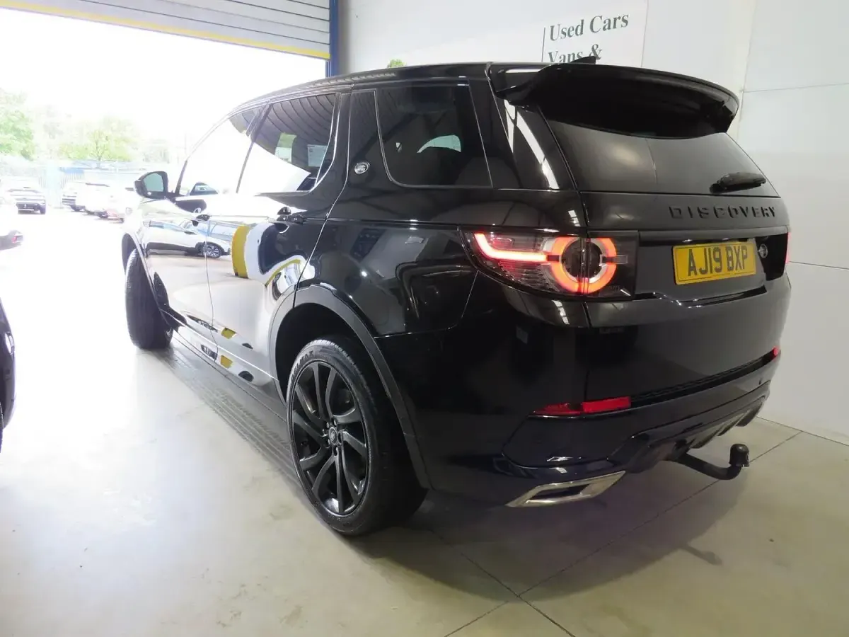Used Land Rover Discovery Sport HSE Dynamic 241 HP (177 kW) 2019 Black SUV
