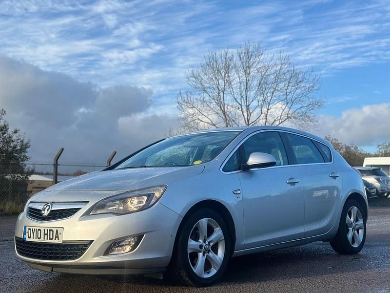 Used Vauxhall Astra SRi 2010 Silver Hatchback