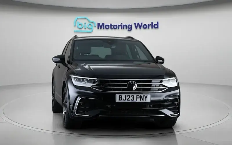 Used VW Tiguan R-line 245 HP (180 kW) 2023 Black SUV