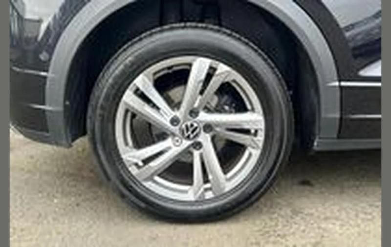 Used VW T-Roc R-line 150 HP (110 kW) 2025 Black SUV