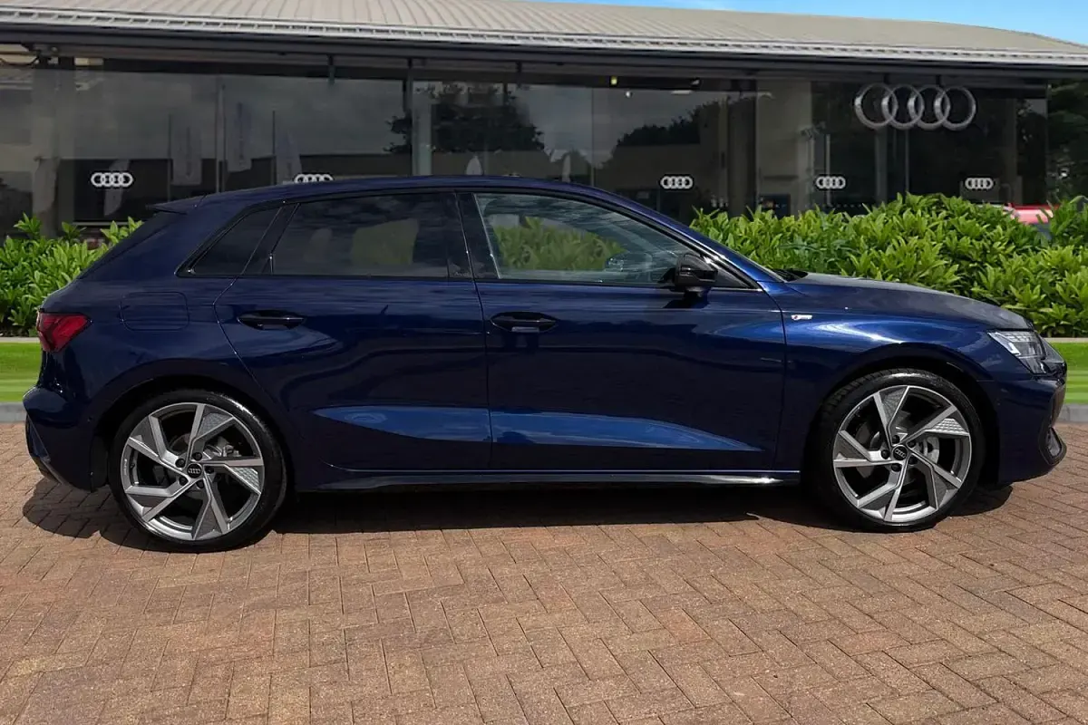 Used Audi A3 Black Edition 150 HP (110 kW) 2025 Blue Hatchback