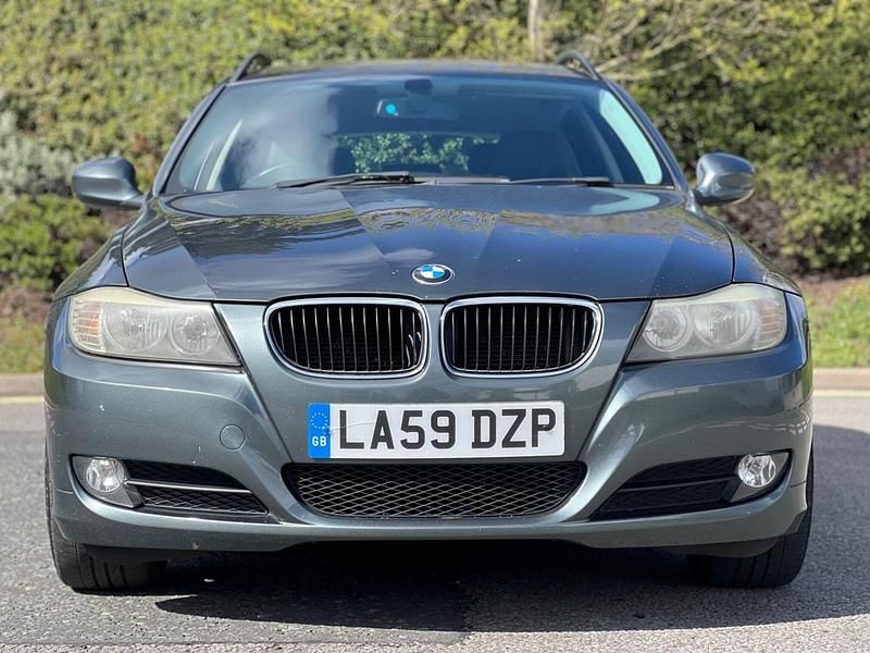 Used BMW 320 2010 Green Estate