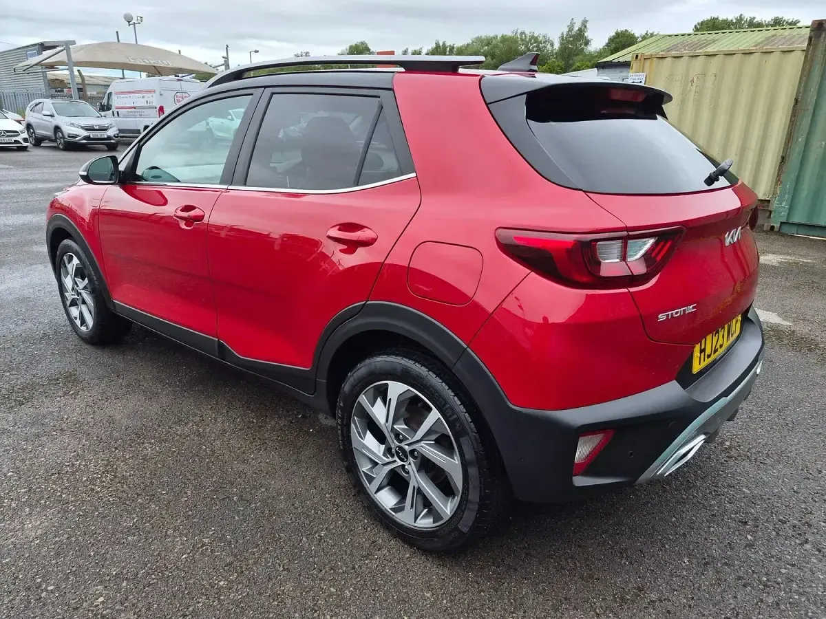 Used Kia Stonic GT-Line S 118 HP (86 kW) 2023 Red SUV