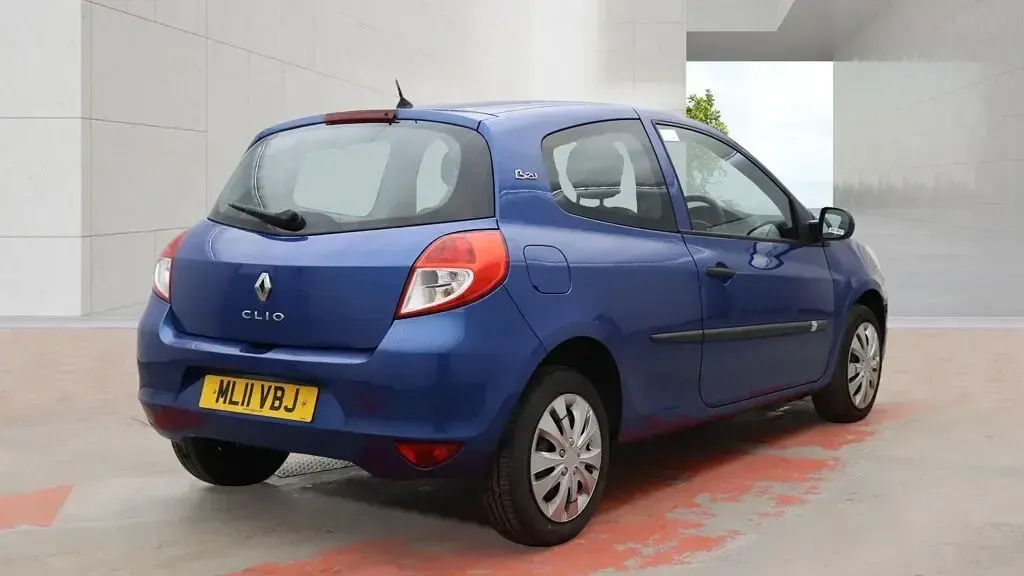 Used Renault Clio 2011 Blue Hatchback