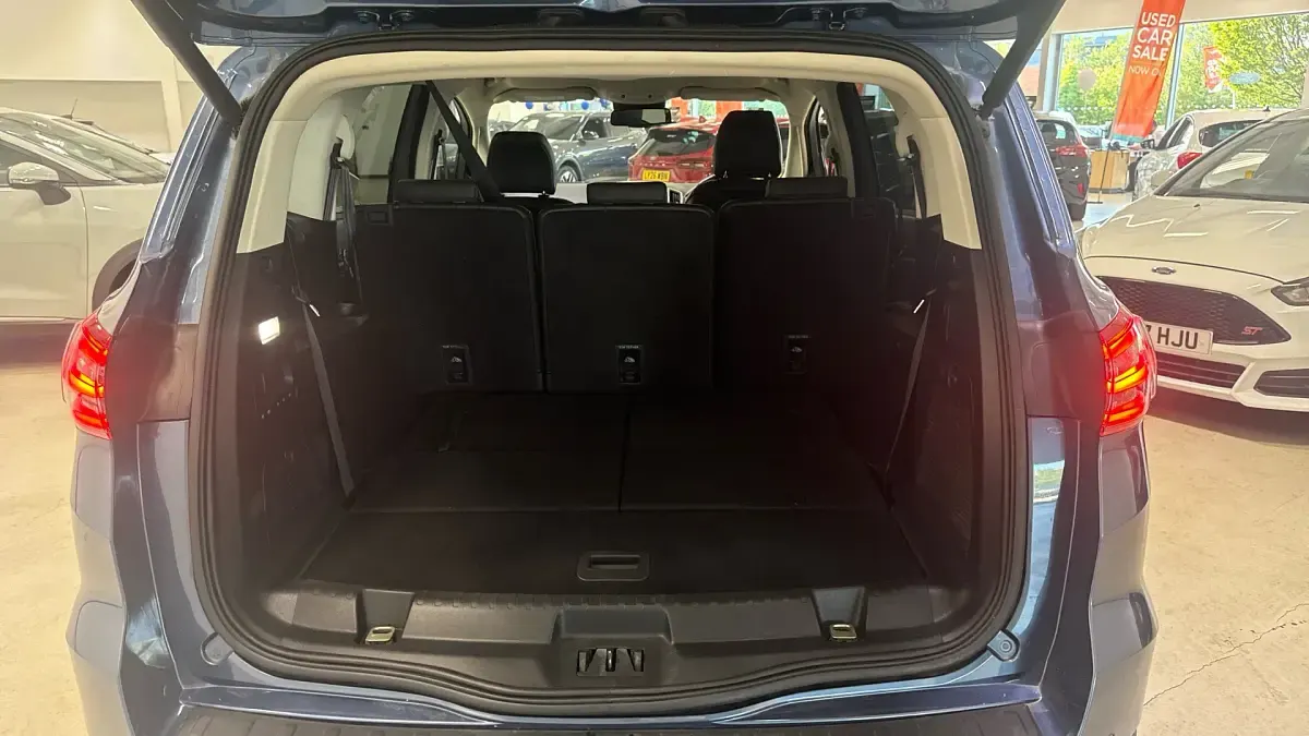 Used Ford S-MAX S 190 HP (139 kW) 2022 Blue MPV