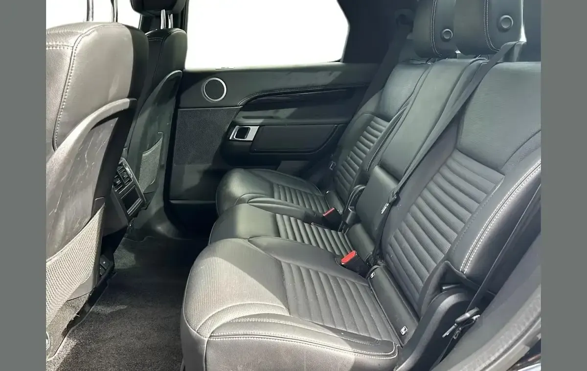 Used Land Rover Discovery SE Dynamic 296 HP (217 kW) 2023 Black SUV